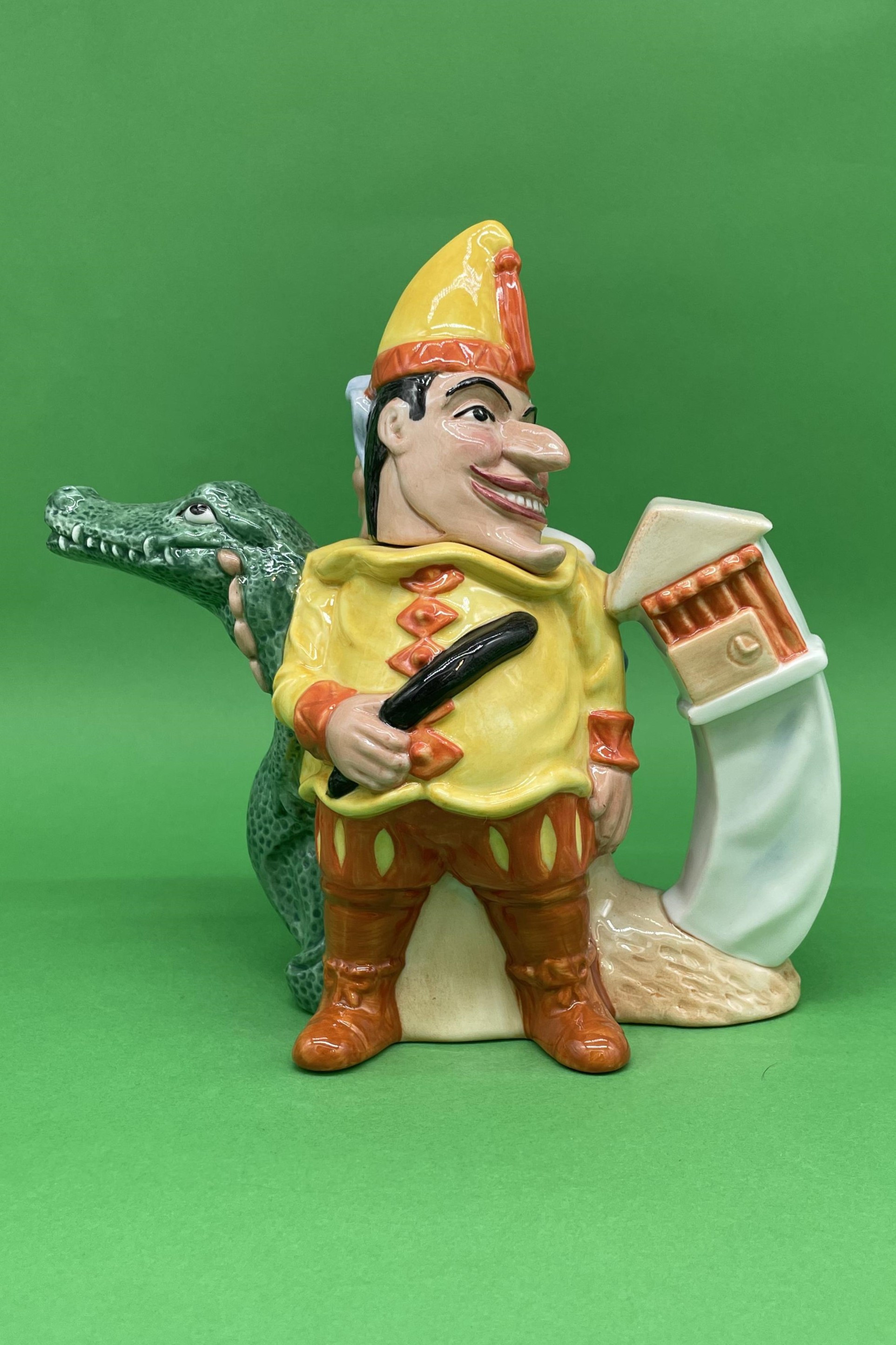 Punch and Judy teapot Royal Doulton 2003